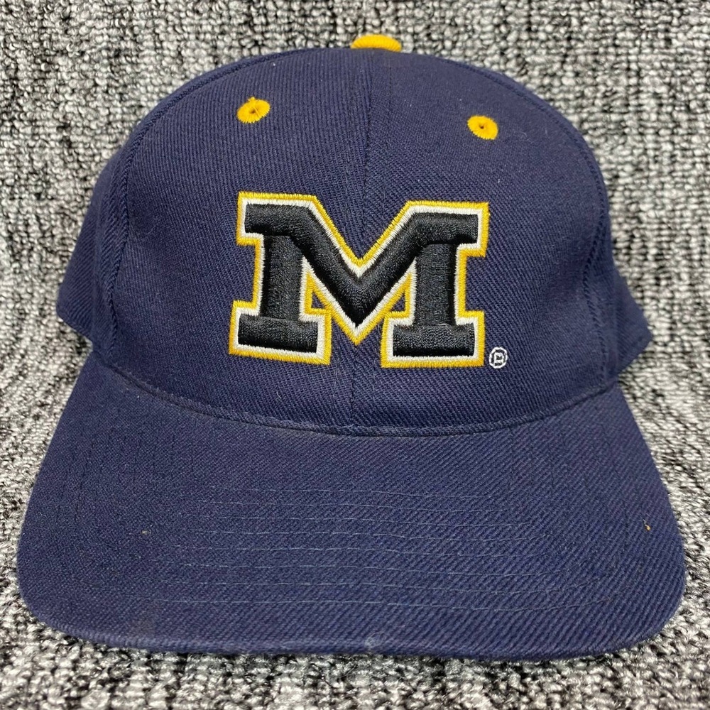 VTG Top Of The World Michigan Wolverines Fitted Hat Size 7 Navy Blue M Cap